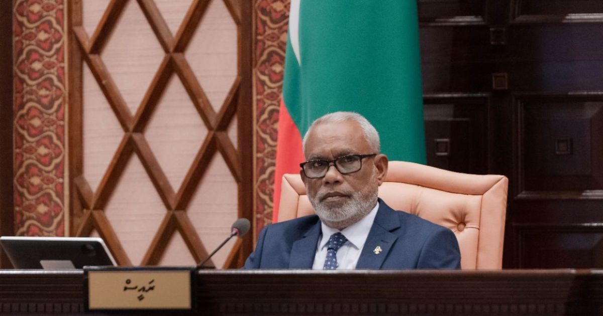 މަޖިލިސް ރައީސް މުސާރައިން 50% ނުނަންގަވަން ނިންމެވި