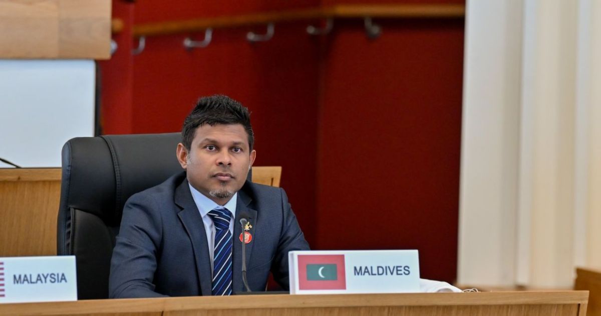 ކޮމަންވެލްތުގެ އިސްވެރިންނާއެކު ނައިބުރައީސް