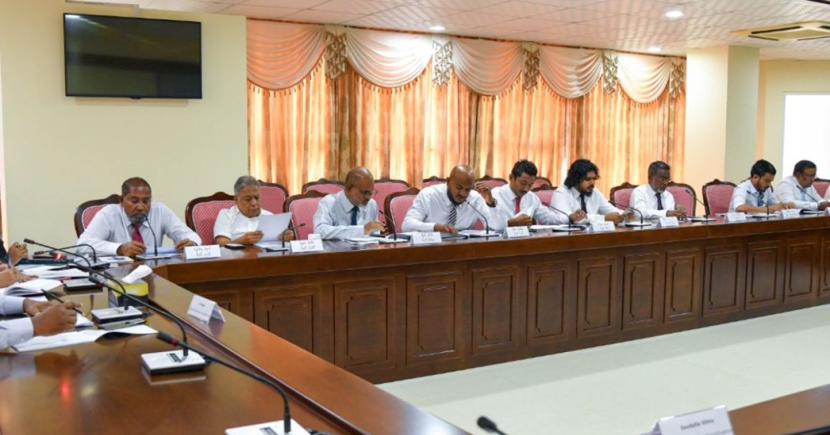 5.1 ބިލިއަން ދިރާސާކުރާ މުޤައްރިރުންނަށް ފަޒާދުއާއި ސަލީމް