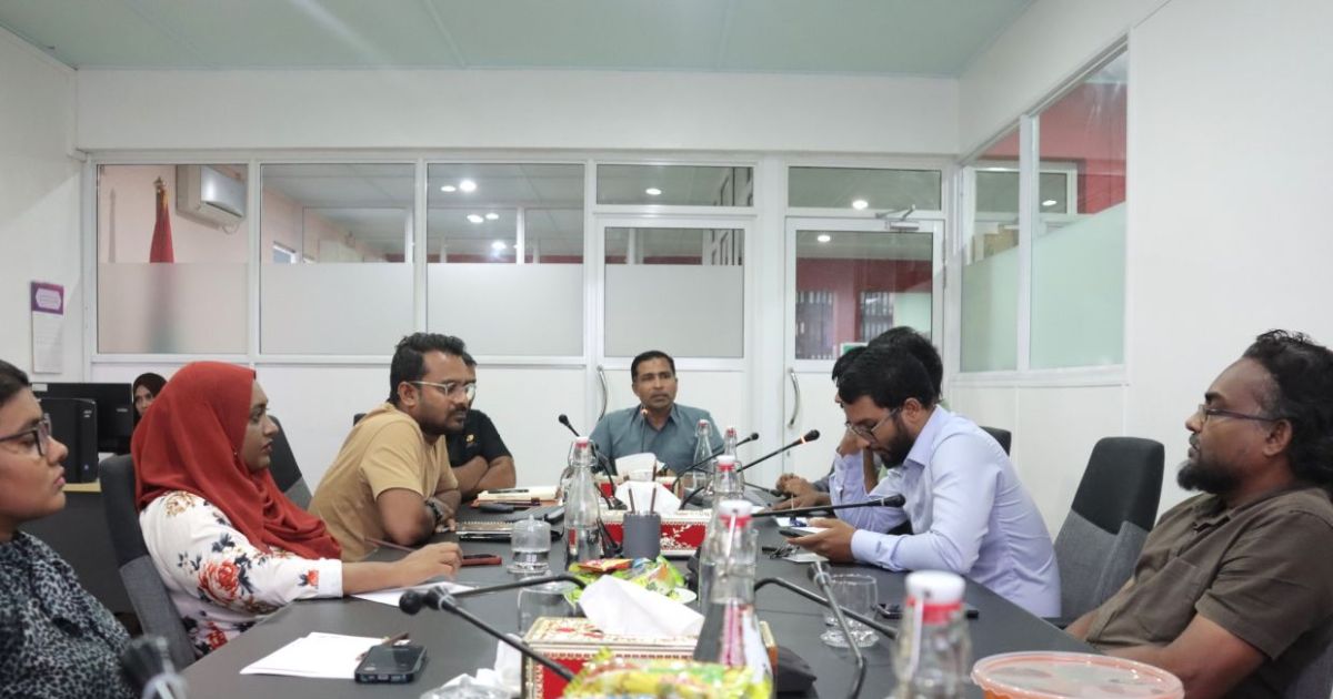 "އަދަދު" އަށް އެވޯޑް ދިނީ ގޯސްކޮށް: ފަނޑިޔާރުން