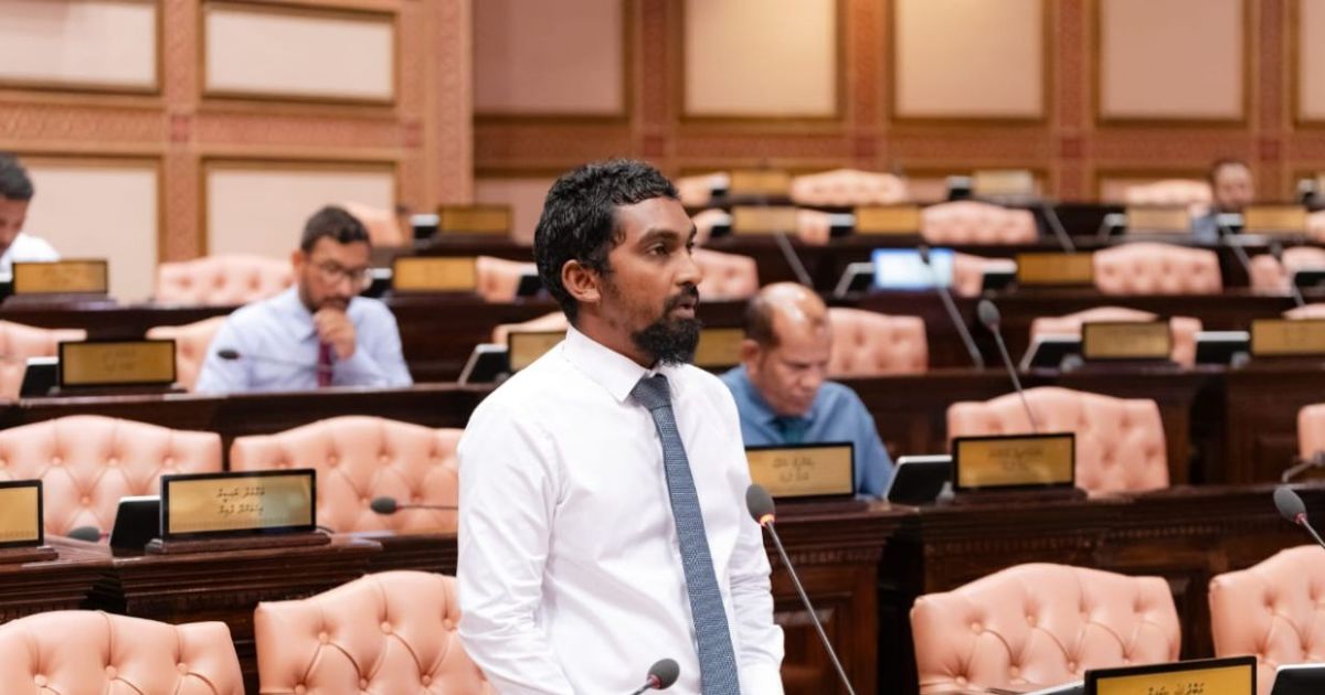 ދަފްތަރު ލިސްޓު ދިރުވާލީ އެމްޑީޕީ ސަރުކާރުން: ޝަޒީމް