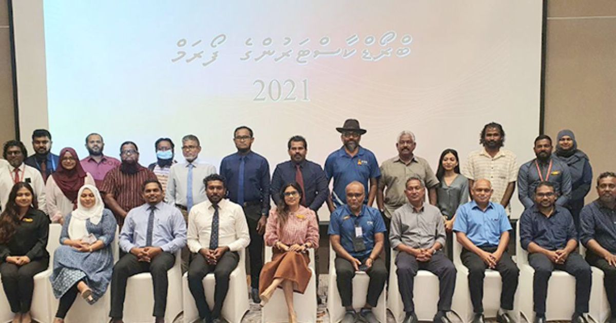 ބްރޯޑްކޮމްގެ މެންބަރުކަމަށް ކުރިމަތިލުމަށް ހުޅުވާލައިފި