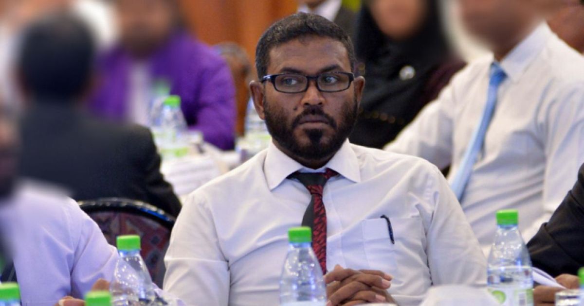 ދައުލަތާއި ދެކޮޅަށް ދިއުމުން ރާޣިބު މަޤާމުން ވަކިކޮށްފި
