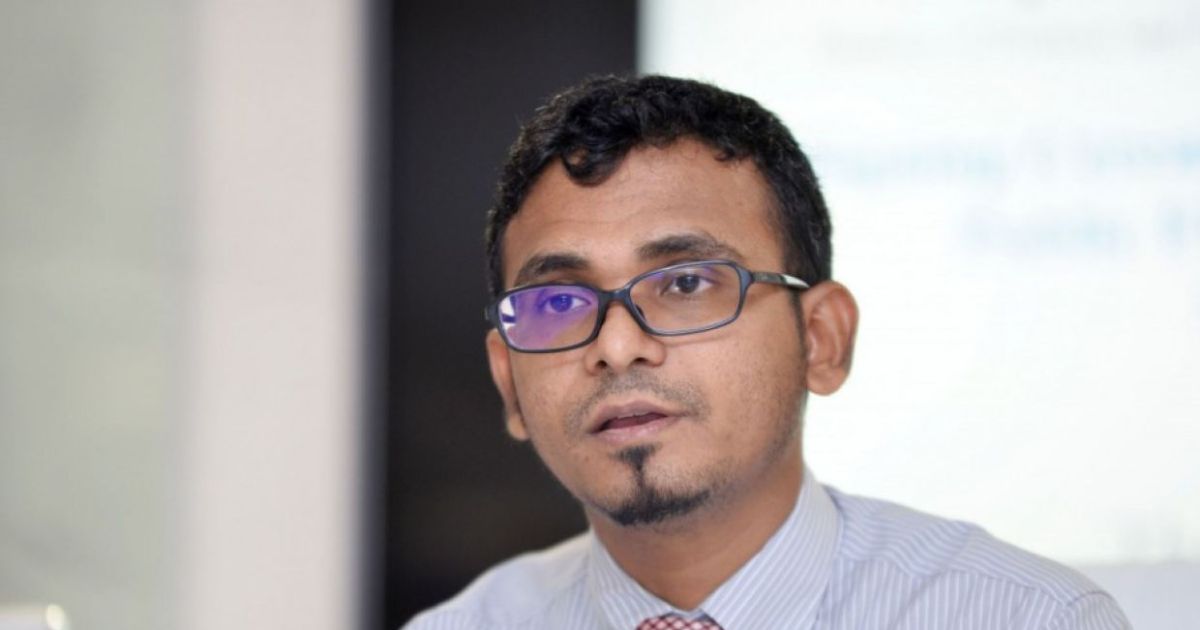 ބްލެކް މާކެޓް ނައްތައިލެވޭނީ ބޭންކަށް ޑޮލަރު ވަދެގެން