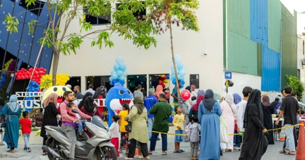 ސްޓެލްކޯގެ މުވައްޒަފުންނަށް އަމާޒުކޮށްގެން އާއިލީ ހަވީރެއް