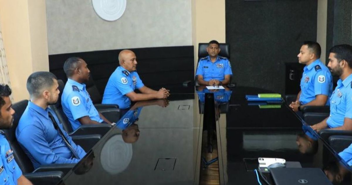 އައިޕީއެސް ޕްރޮބޭޝަނާސް ކޯހަށް ފުލުހުން އިންޑިއާއަށް ފުރައިފި