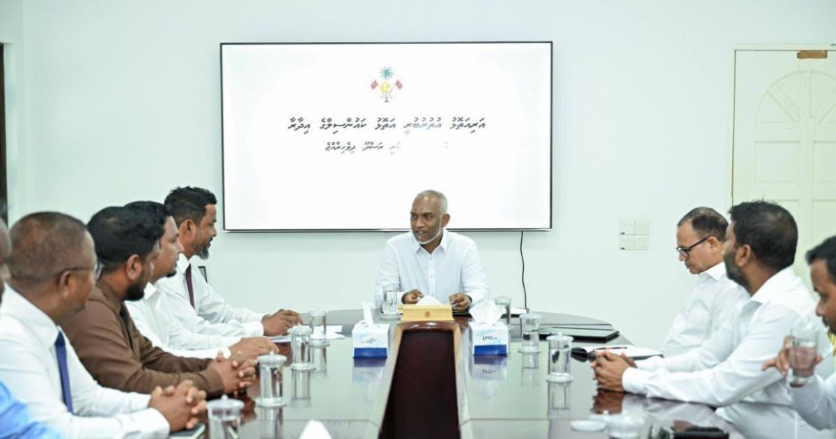 އއ. އަތޮޅުގެ ތަރައްޤީއާ ގުޅޭގޮތުން މަޝްވަރާކޮށްފި