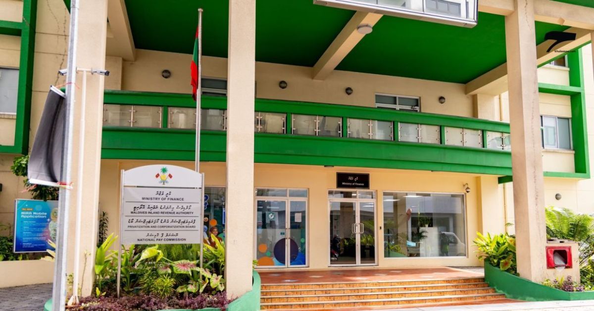 މީރާގެ ޑރެކްޓަރުންގެ ބޯޑަށް ކުރިމަތިލެއްވި ނަންތައް މަޖިލީހަށް