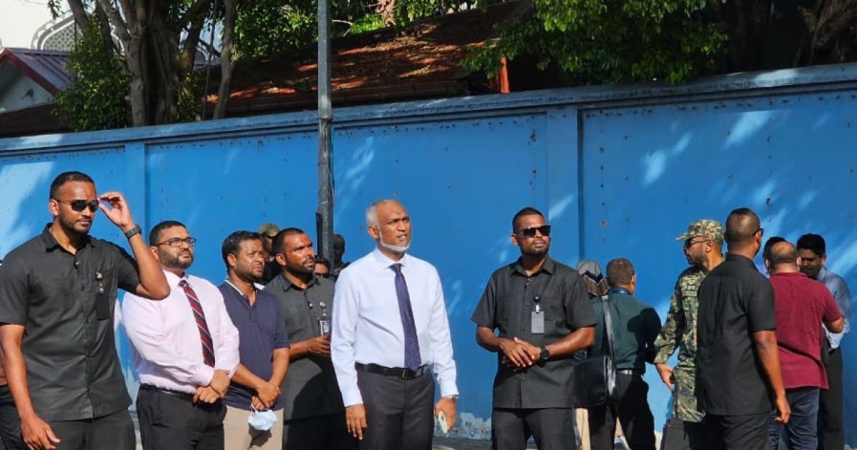 އަލިފާން ރޯވުމާއި ގުޅިގެން އެތަނަށް ރައީސް ވަޑައިގެންފި