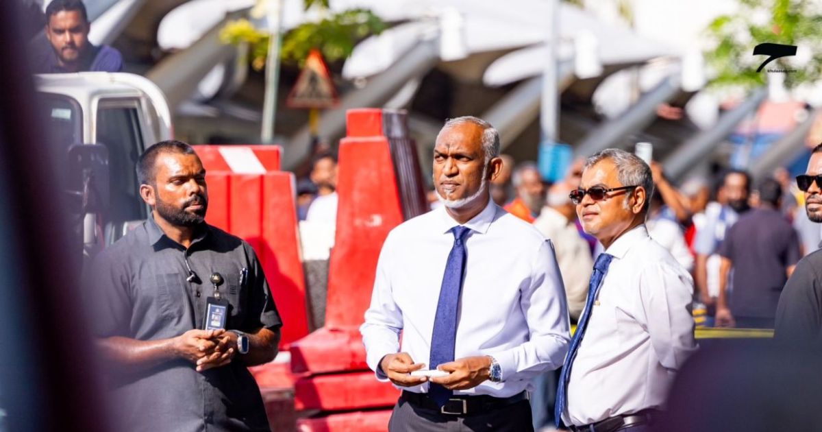 "ގްރީން ބިލްޑިންގަކީ މުވައްޒަފުންގެ ހިތްތަކާއި ގާތްތަނެއް"