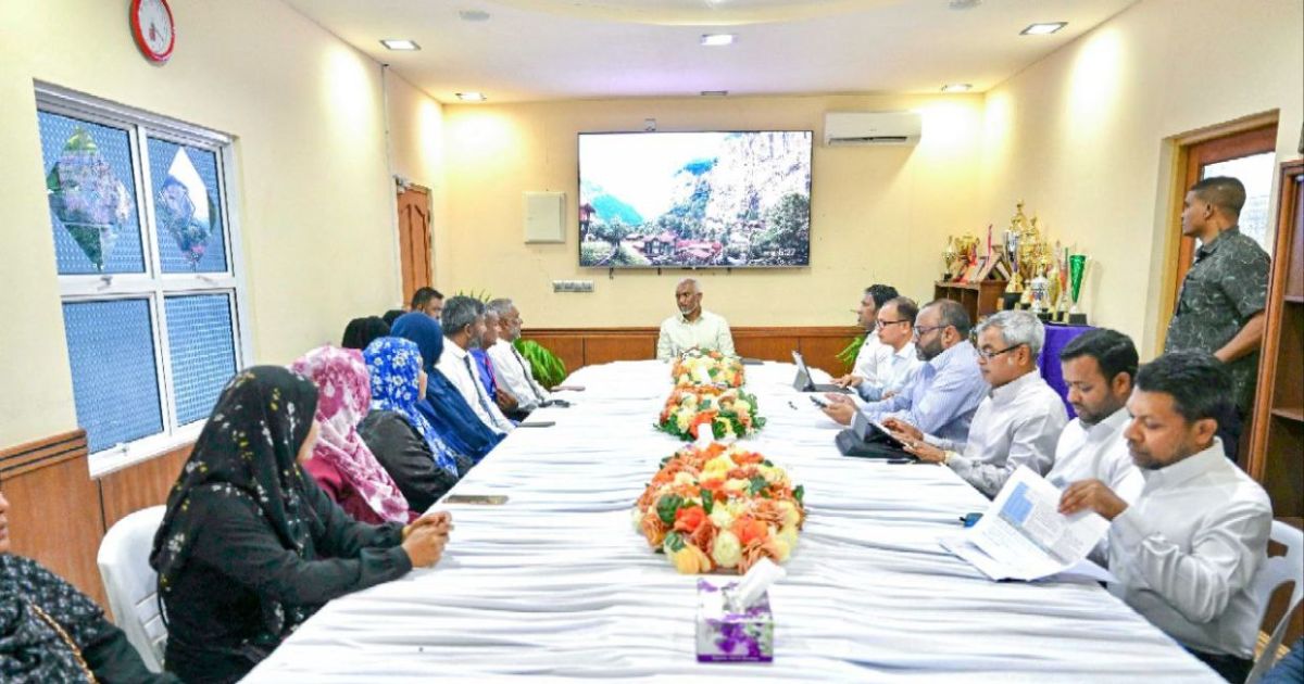 މަންދޫ ކައުންސިލާއި އ.ތ.މ އާއި ރައީސް ބައްދަލުކުރައްވައިފި