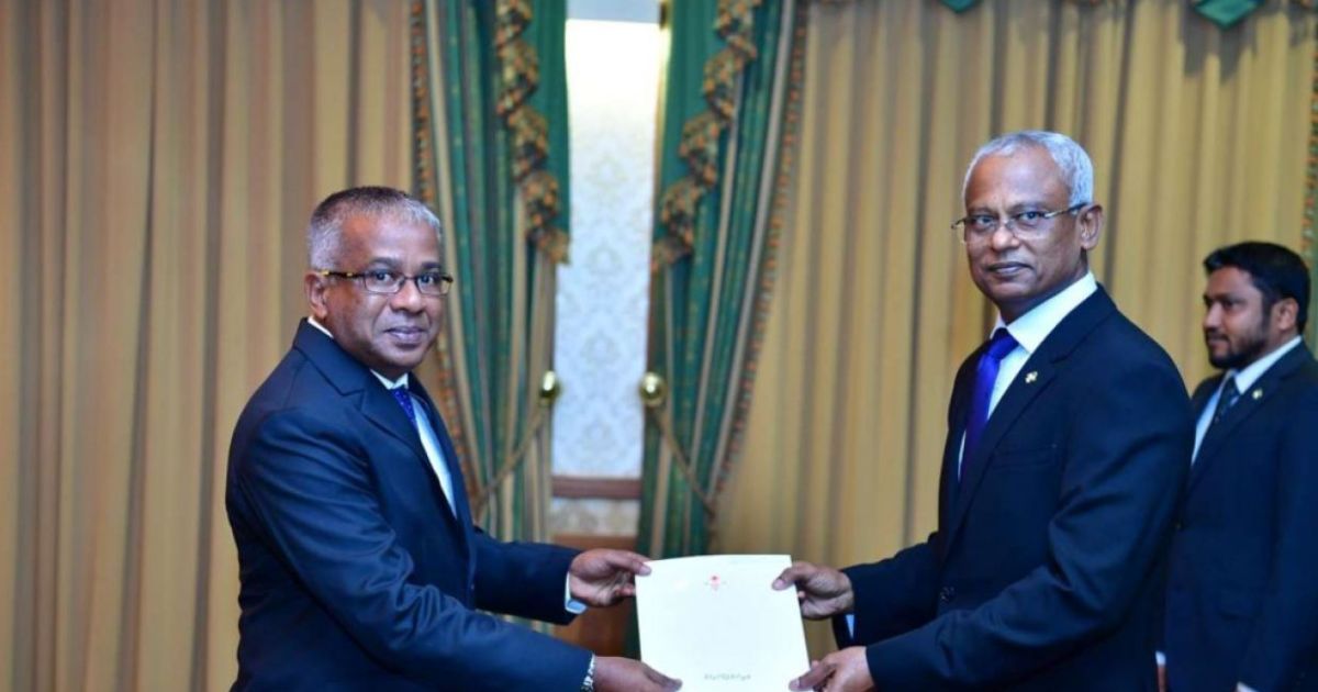ފަޒީލް އަށް ގޯތި ދިނީ އަކްރަމް ކަމާލުއްދީން