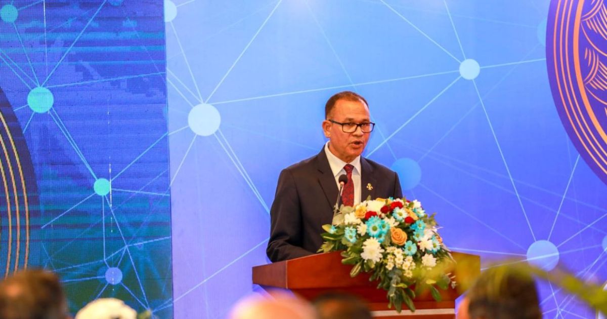 ލާމަރުކަޒީ ނިޒާމަށް އެންމެންގެ ފާރަވެރިކަން މުހިންމު