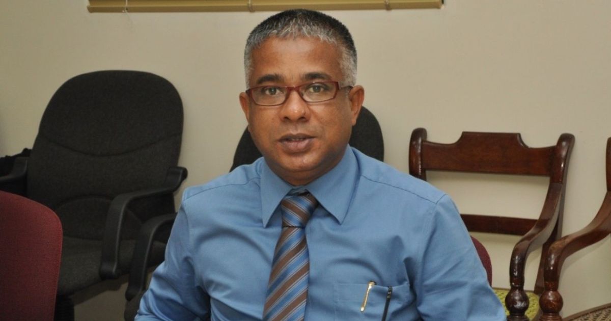 އަކްރަމް ކަމާލުއްދީންގެ ޕާސްޕޯޓް ހިފަހައްޓައިފި