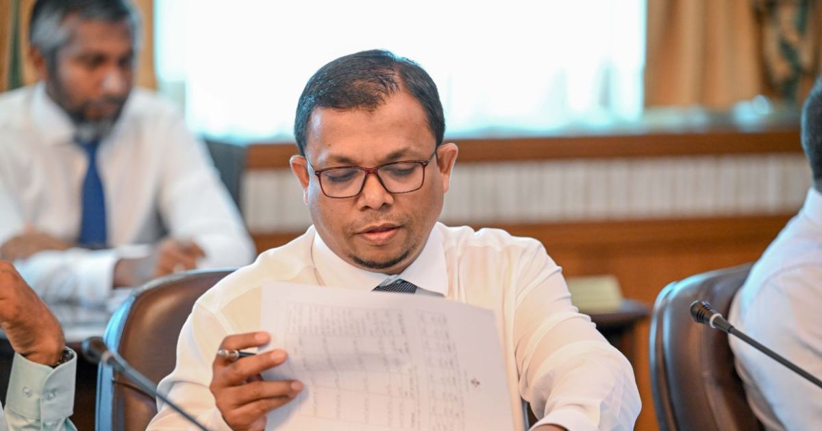 ކުރީގެ ފިނޭންސް މިނިސްޓަރު ޝަފީގް އެޗްޑީއެފްސީގެ ބޯޑަށް