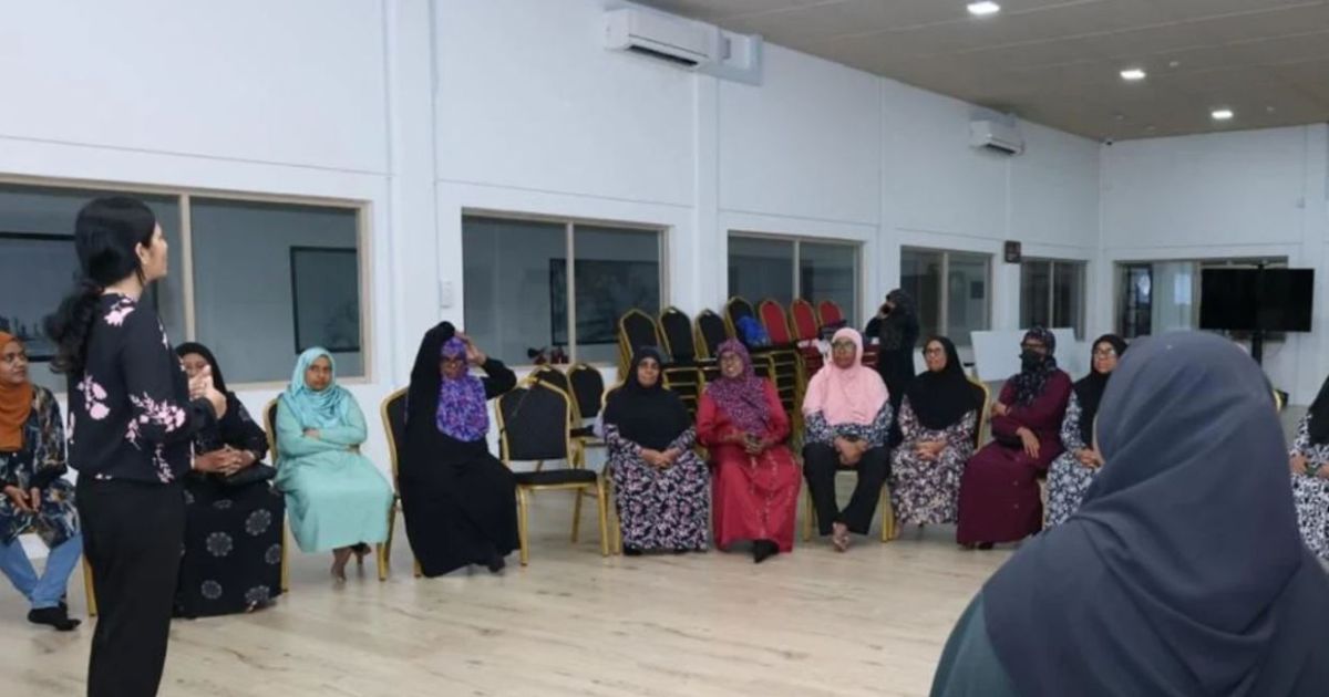 އިސްރަށްވެހިންނަށް މަޢުލޫމާތު ދިނުމުގެ ސެޝަނެއް މާދަމާ ބާއްވަނީ