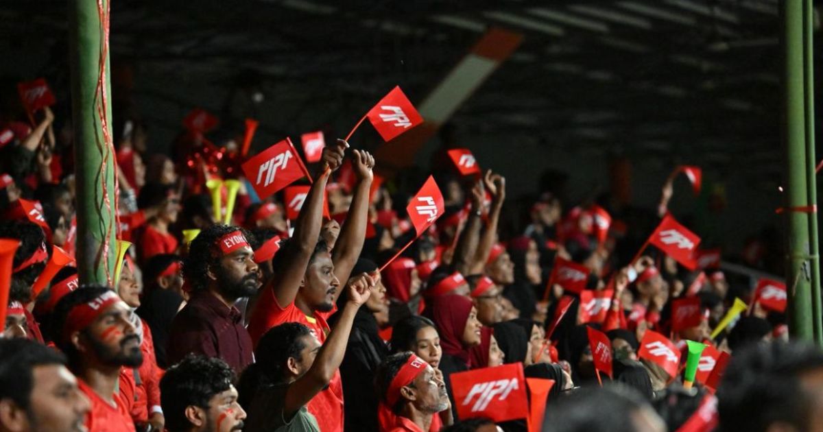 އައްޑޫ ބަލިކޮށް ރާއްޖޭގެ ފުޓުބޯޅައިގެ ރަސްކަން އޭދަފުއްޓަށް