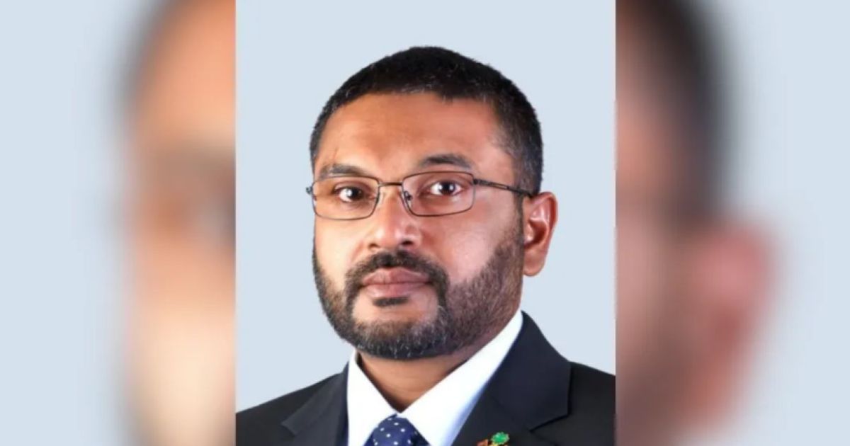 ދިފާޢީ ވަޒީރު މުޙައްމަދު ޣައްސާން މައުމޫން އިންޑިއާއަށް