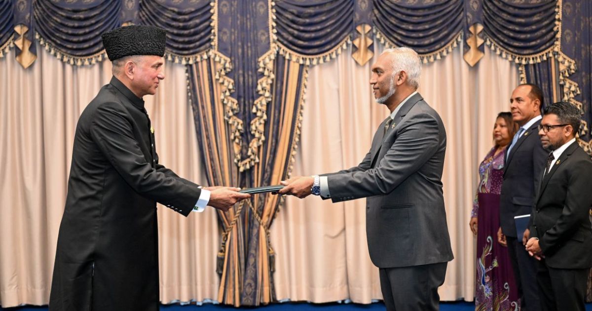ޕާކިސްތާނުގެ އާ ސަފީރު މަގާމުގެ ފަތްކޮޅު ރައީސަށް