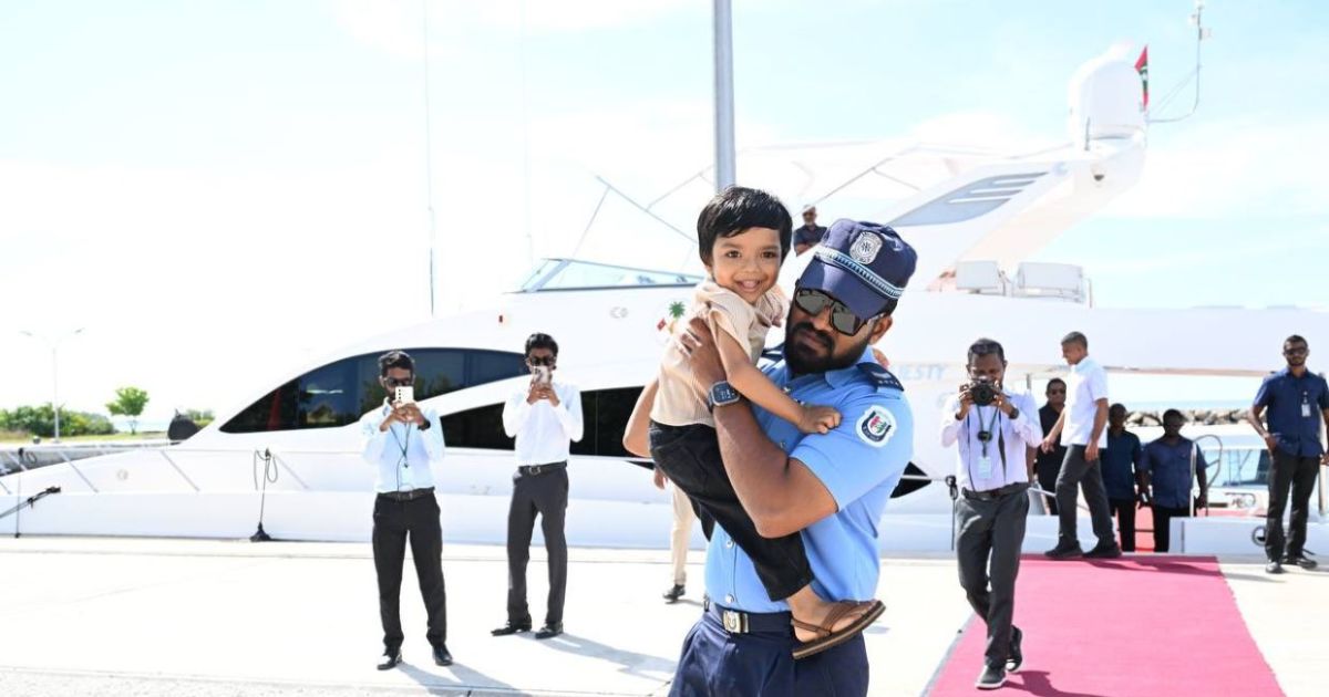 ކުއްޖާގެ އެދުމަށް ބައްޕަ ރަށަށް ބަދަލުކޮށްދީފި