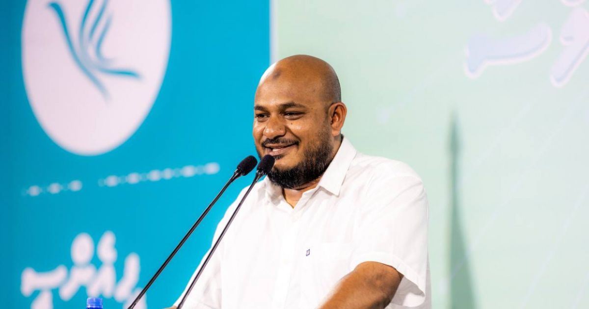 ޔާމީނާއި މުއިއްޒު ދޭތެރޭ އޮތް އަސްލު މައްސަލަ ޝުޖާ ފަޅާއަރުވާލައިފި