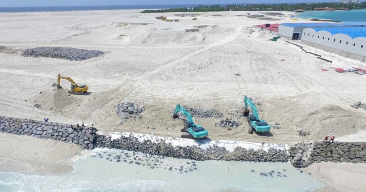ޑްރެޖަރެއްގައި މަސައްކަތް ކުރަމުންދިޔަ މީހަކު މަރުވެއްޖެ