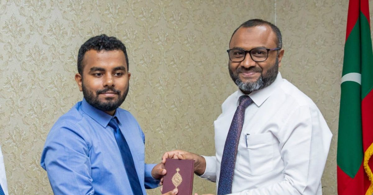 އޯޓިޒަމް ހުއްޓަސް ޤުރުއާން ހިތު ދަސްކޮށްގެން ރަޢީފް ދެއްކީ ނަމުނާއެއް!