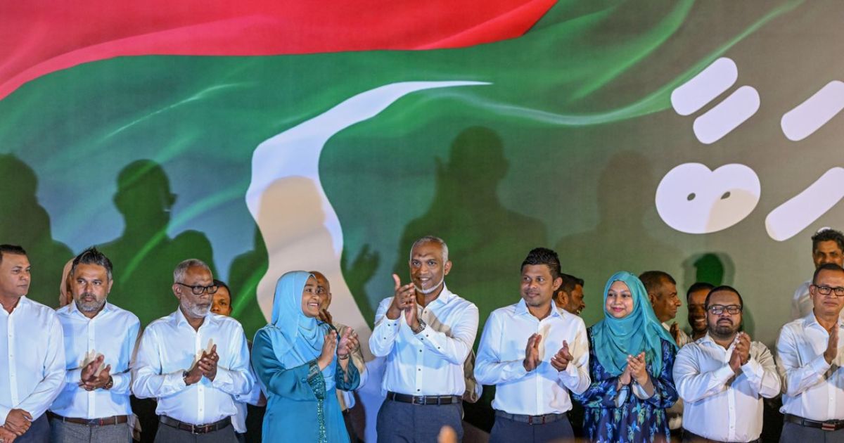ވަޒީރުންނާއި ސަރުކާރުގެ އިސްވެރިން ދެން ތިބެން ޖެހޭނީ 24 ގަޑިއިރު ހިދުމަތުގައި: ރައީސް