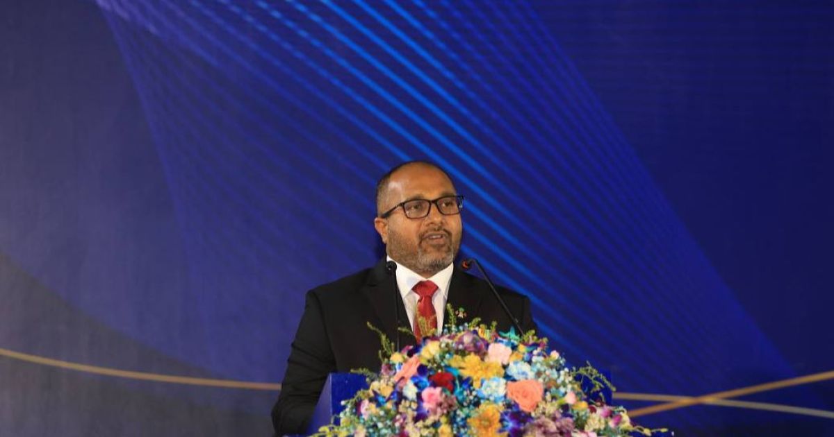 ފުލުހުންގެ އަޒުމުގެ މަތީގައި ނުގުޑާ ތިބެ، ކުރާ ހުވަޔާ އެއްގޮތަށް ޢަމަލުކުރުމަށް އިހުސާން ގޮވާލައިފި