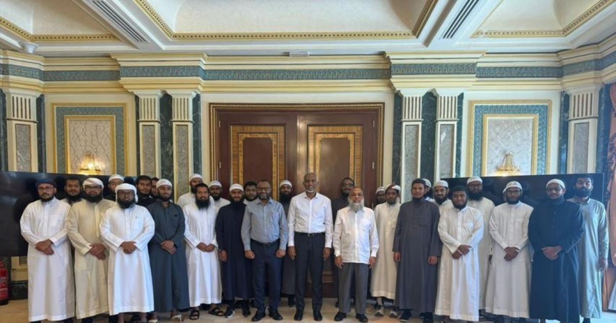 މަދީނާގައި ތިބި ދިވެހި ދަރިވަރުންގެ ކަންބޮޑުވުންތަކަށް ހައްލެއް ހޯދައިދޭނަން: ރައީސް