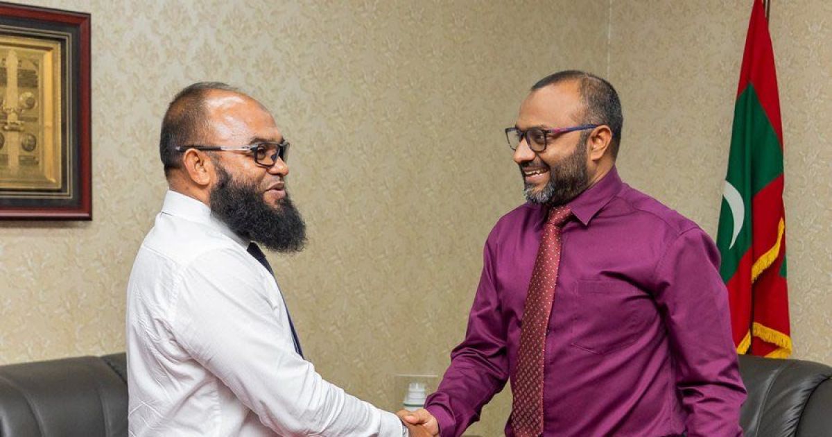 ރައީސް މުއިއްޒު ދީނީ ކަންކަމަށް އިސްކަން ދެއްވާތީ މެމްބަރު ހުސައިންގެ ތައުރީފު