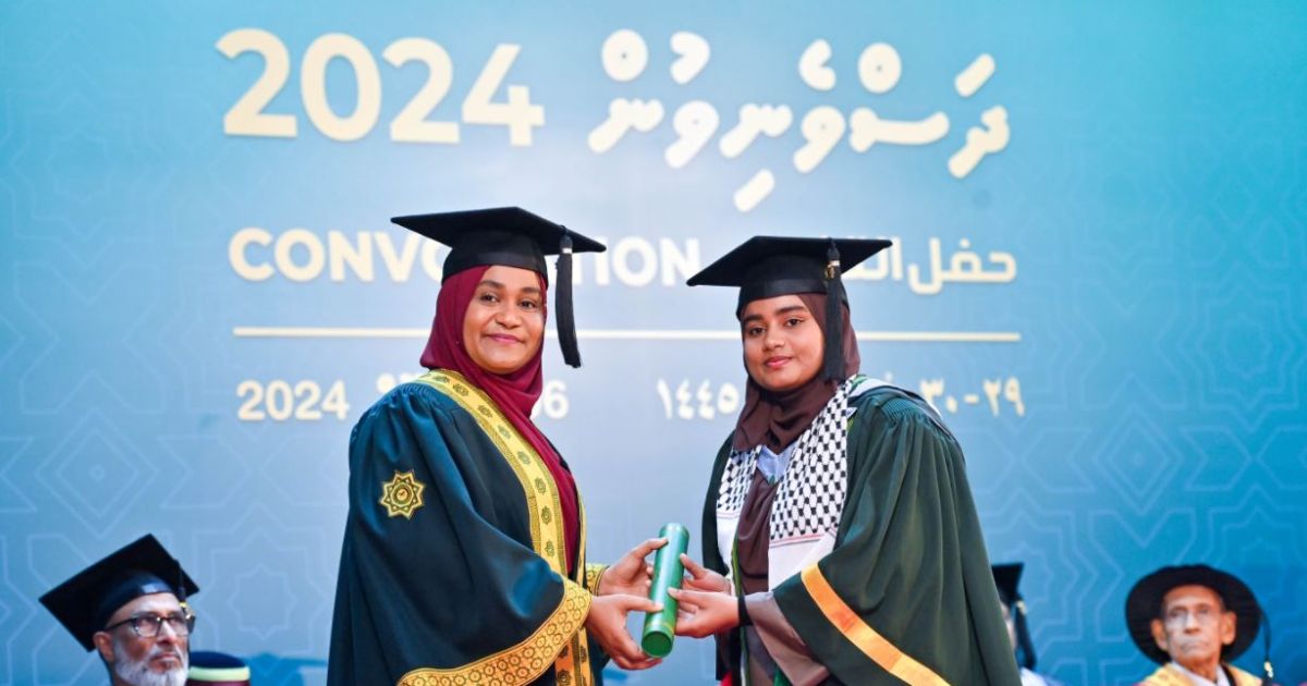 ދަސްވެނިވުމަކީ ހަމައެކަނި ސަނަދެއް ނޫން، އެއީ ތިމާގެ ޤާބިލްކަން އިތުރުކުރުން: ފަސްޓް ލޭޑީ ސާޖިދާ