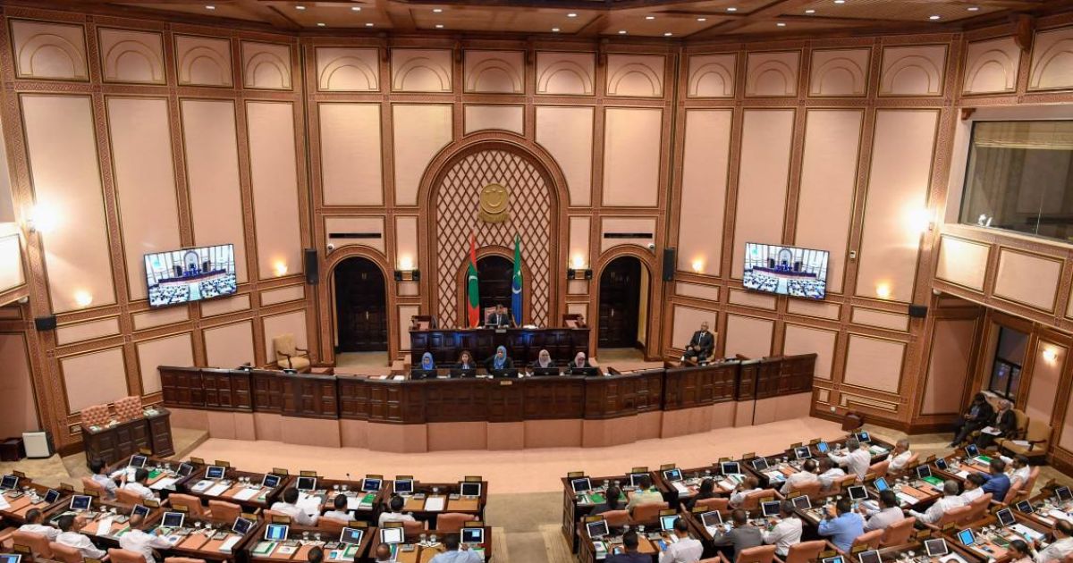 ލިސްޓަށް އުނިއިތުރުކުރުމެއްނެތި ފްލެޓުތައް ހަވާލުކުރުމަށް މަޖިލީހުން ލަފާ ދީފި