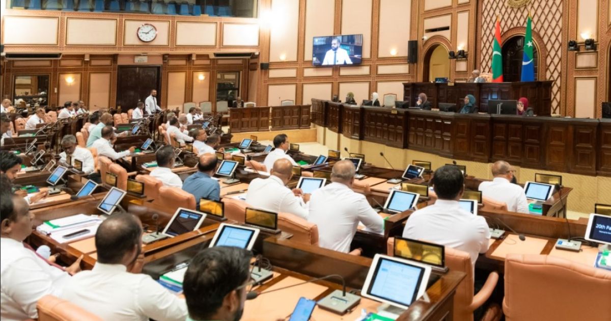 ކަރަންޓު ކެނޑޭތީ މިއަދުގެ މަޖިލިސް ޖަލްސާ ކުރުކޮށްލައިފި